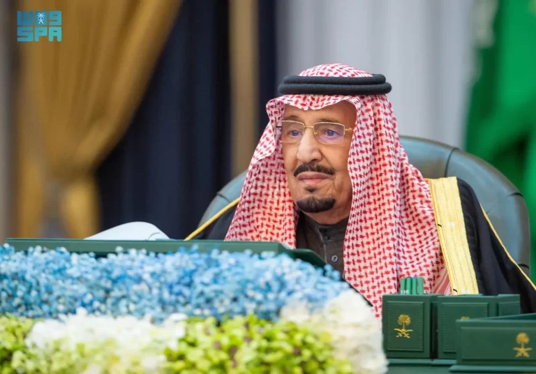 خادم الحرمين يرأس جلسة ⁧‫مجلس الوزراء في الرياض ويتخذ عدداً من القرارات