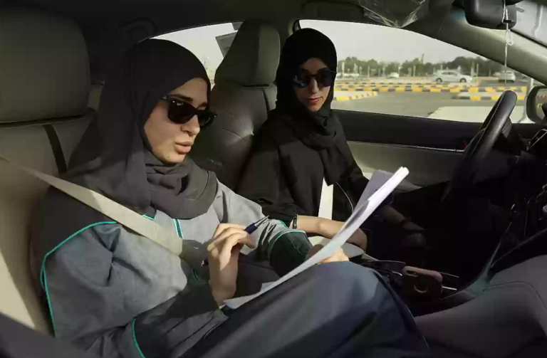 خطوات حجز موعد رخصة قيادة للنساء مكة 2024 - 1446