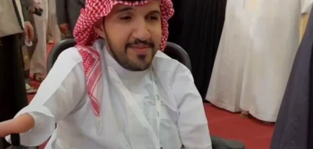 شاب سعودي مبتور الأطراف يتحدى الإعاقة ويؤسس علامة تجارية للعطور