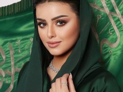 شاهد منار القحطاني تكشف عن خسارتها لـ مليون ونصف في بثوث التيك توك