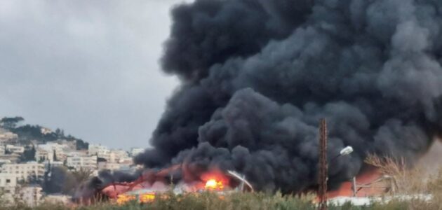 غارات إسرائيلية تدمر بلدة الغازية في لبنان: النيران تلتهم المنازل والضحايا يتزايدون -فيديو