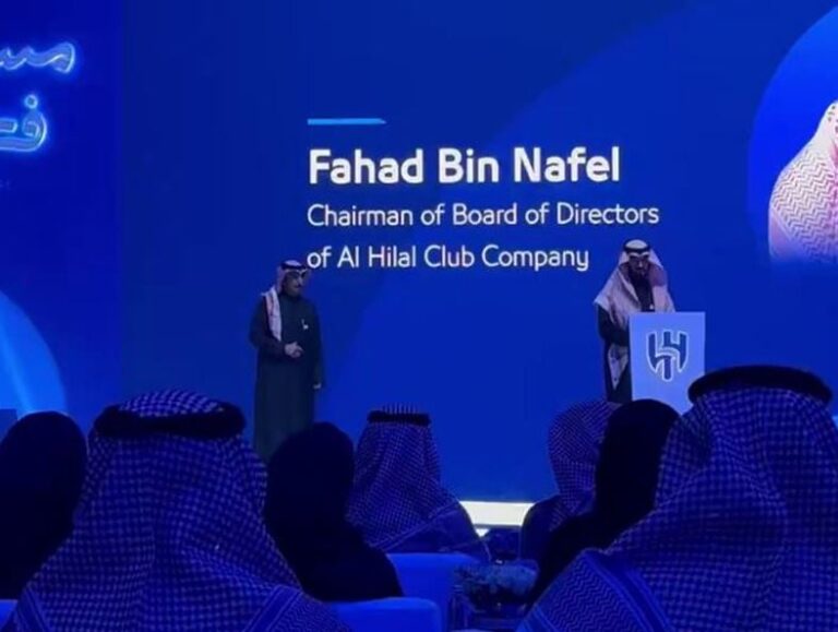 فيديو.. رئيس نادي الهلال يتأثر بمغادرة المهندس عبدالله الجربوع ويشيد بإسهاماته