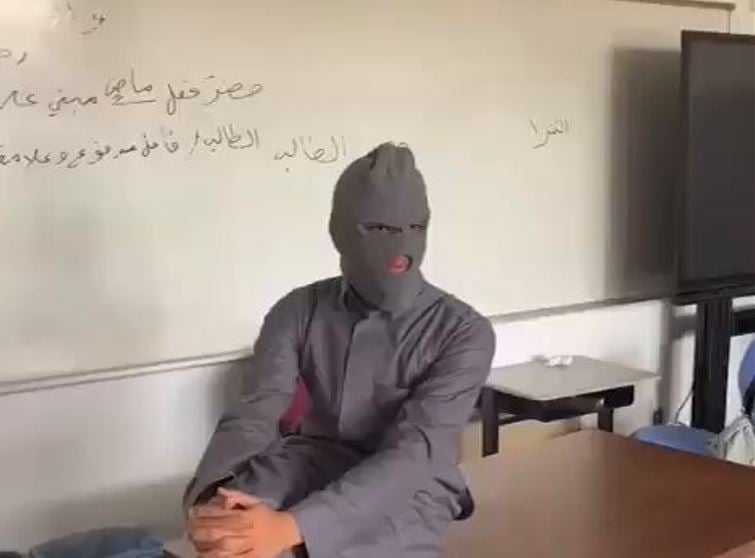 فيديو متداول لطلاب يقلدون مشهد من مسلسل ثانوية النسيم ويثير الضحك والجدل