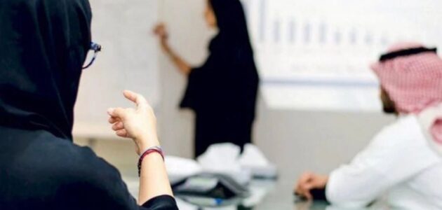 قصة فتاة قدمت بوظيفة بإحدى الشركات.. وبعد قبولها كانت الصدمة من شقيقها