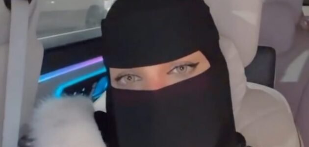 متابعة تتهم زوج العنود اليوسف بالخيانة وتوثق اتهامها بصورة له مع فتاة.. ومشهورة السناب ترد عليها