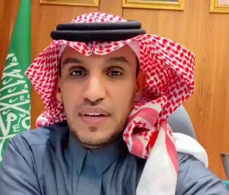 معلم يرد على الانتقادات لمسلسل ثانوية النسيم ويشير إلى تغيرات في نظام التعليم وسلوك الطلاب