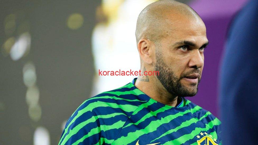 انتحار داني ألفيس في السجن: إشاعة أم حقيقة؟