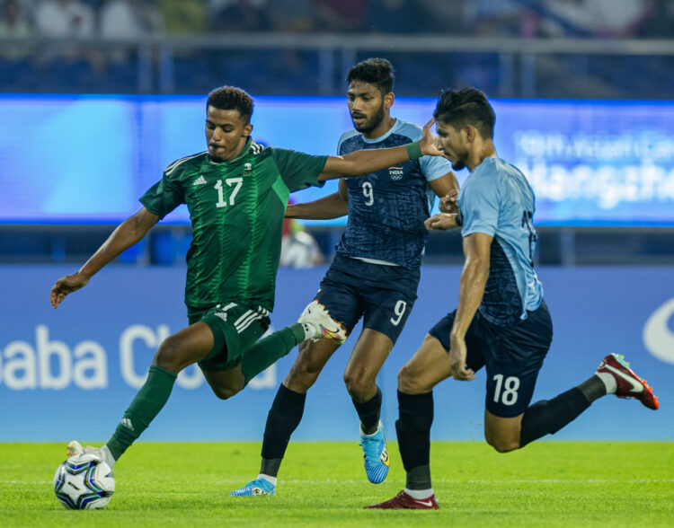 بث مباشر مباراة السعودية والأردن في بطولة غرب آسيا
