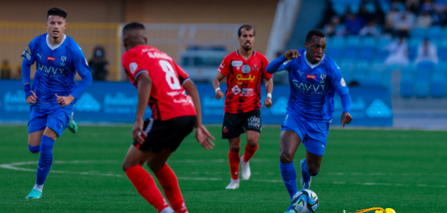 مساحات نيوز : الشوط الأول.. التعادل يحسم مواجهة الهلال والرياض